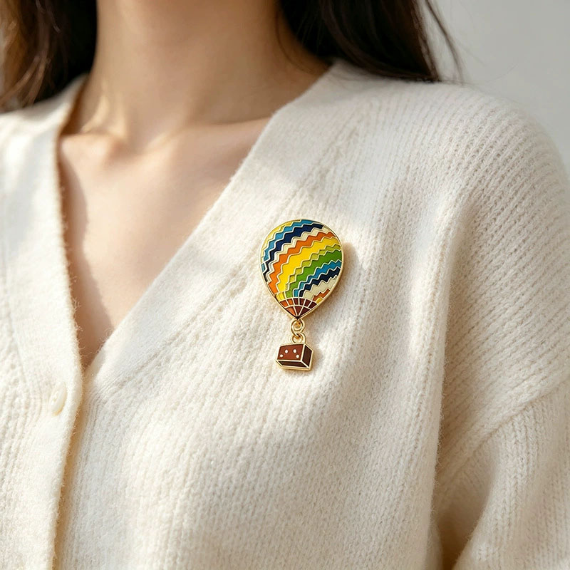 Broche de Metal con Forma de G - Embroidery Bali reseña y precio