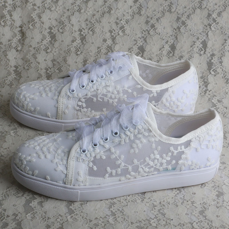 Zapatillas blancas Wedopus par - Embroidery White reseña y precio
