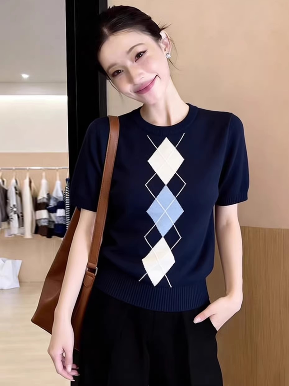 Top de punto azul de diseño ún - Embroidery Unique Design reseña y precio